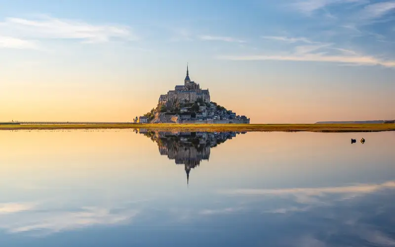 A trip for the whole family : history of France and Disney