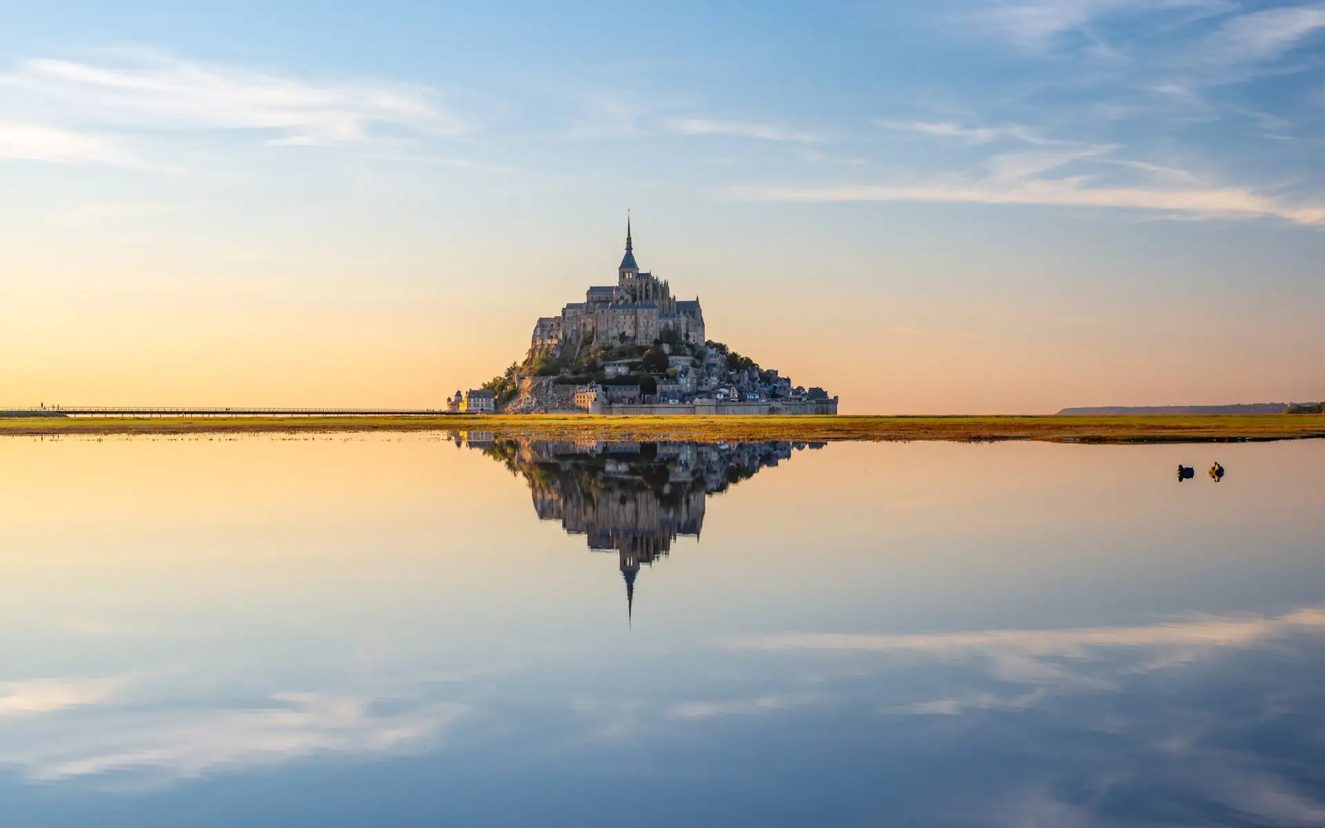 A trip for the whole family : history of France and Disney