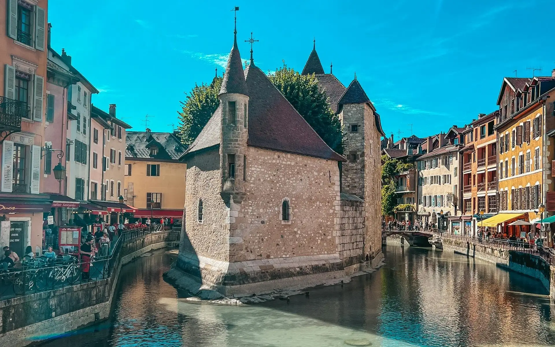 Annecy, Chamonix Adventure Week: Rafting, Aiguille du Midi & Annecy in 7 Days