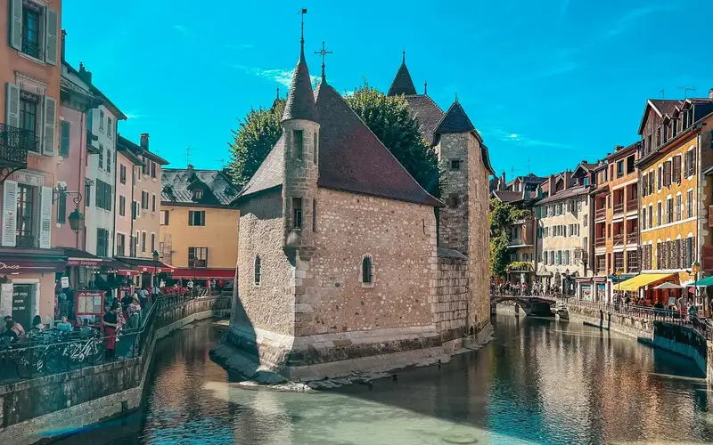 Annecy, Chamonix Adventure Week: Rafting, Aiguille du Midi & Annecy in 7 Days