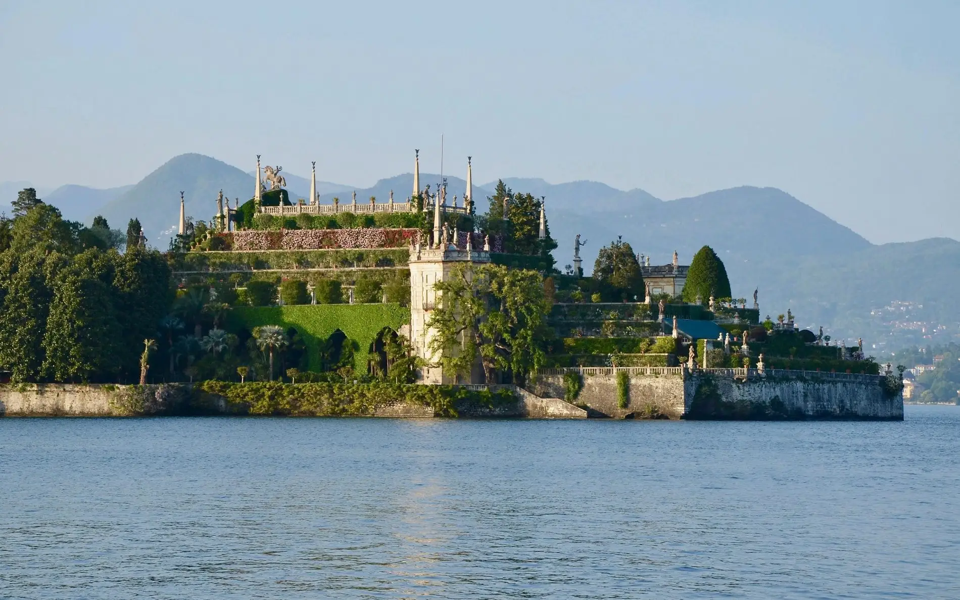 From Switzerland to Italy : medieval towns, outdoor fun and italian riviera